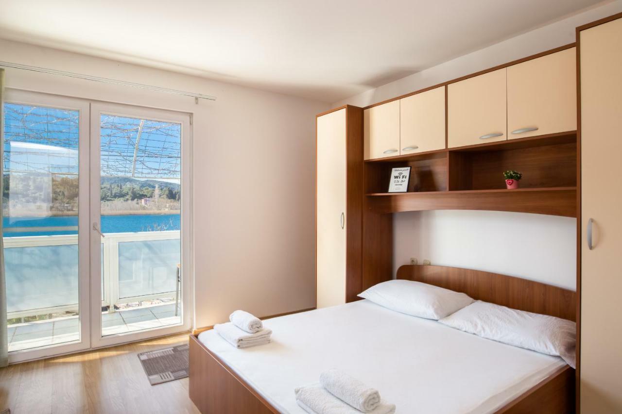 Apartments Barbir Ploce  Exterior foto